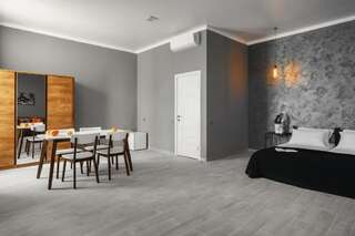 Отель EliteHouseOdessa Одесса Двухместный номер с двуспальной кроватью и дополнительной кроватью-16